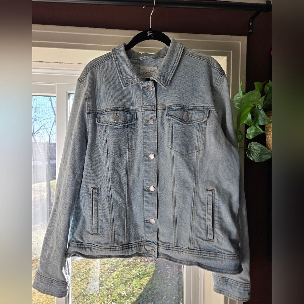 Light Denim Jacket Universal Standard XL
